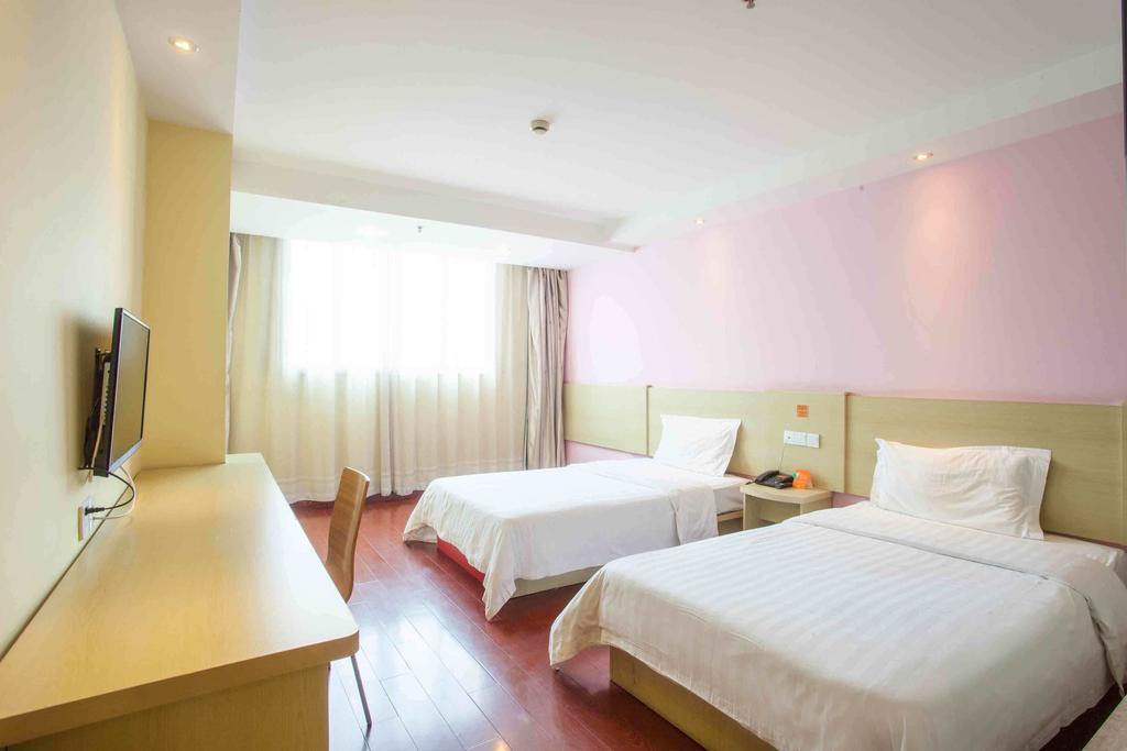 7Days Inn Dalian Heishijiao Software Park Номер фото