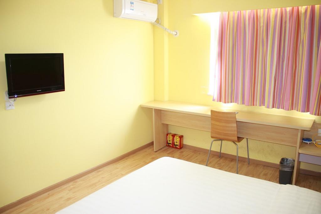 7Days Inn Dalian Heishijiao Software Park Екстер'єр фото